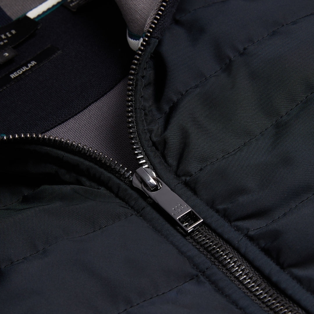 Ted Baker MMB ATHO SS Regular Fit Quilted Gilet 4