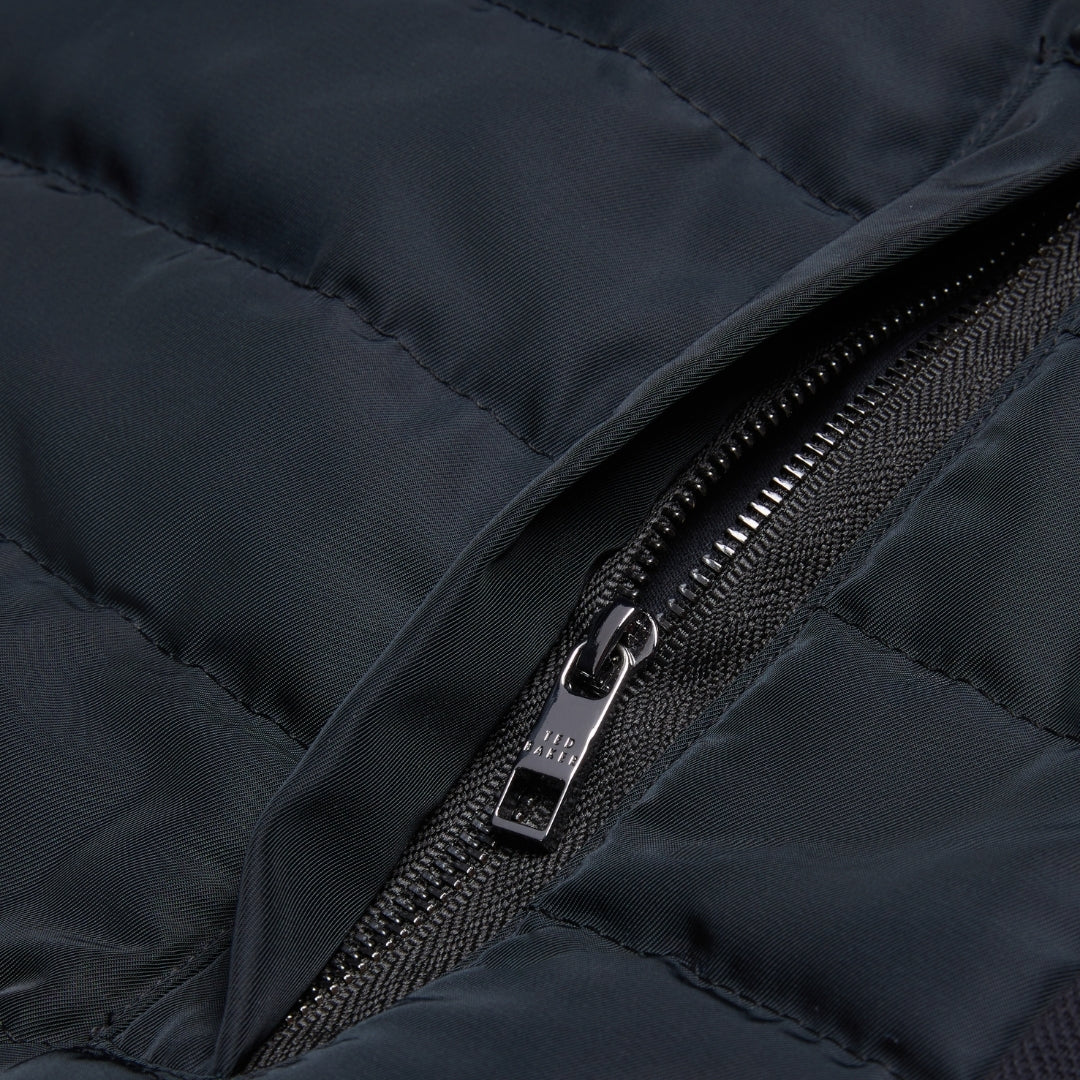 Ted Baker MMB ATHO SS Regular Fit Quilted Gilet 4