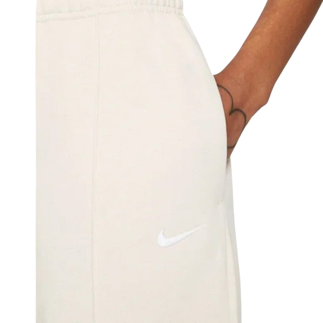 Nike Sportswear Essential White Fleece Trousers M
