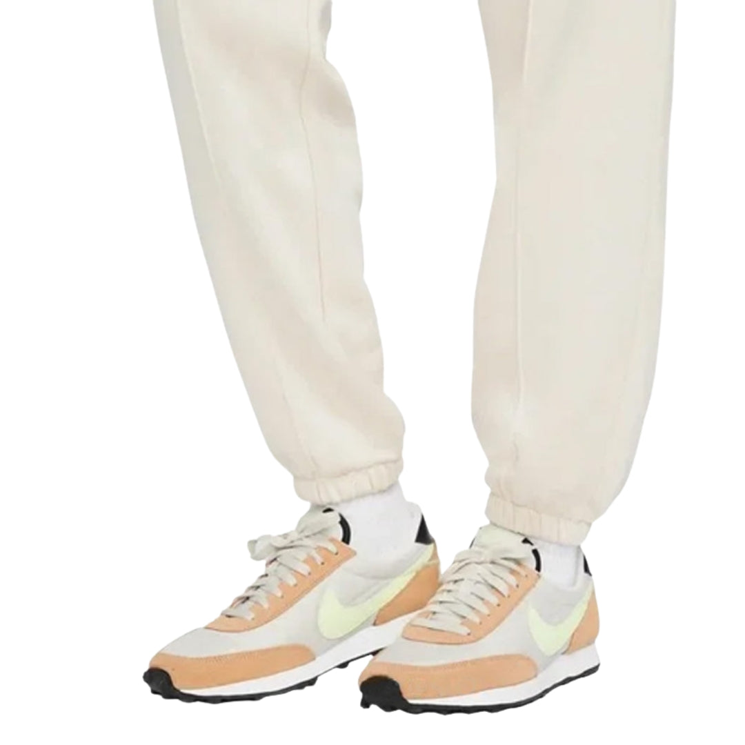 Nike Sportswear Essential White Fleece Trousers M