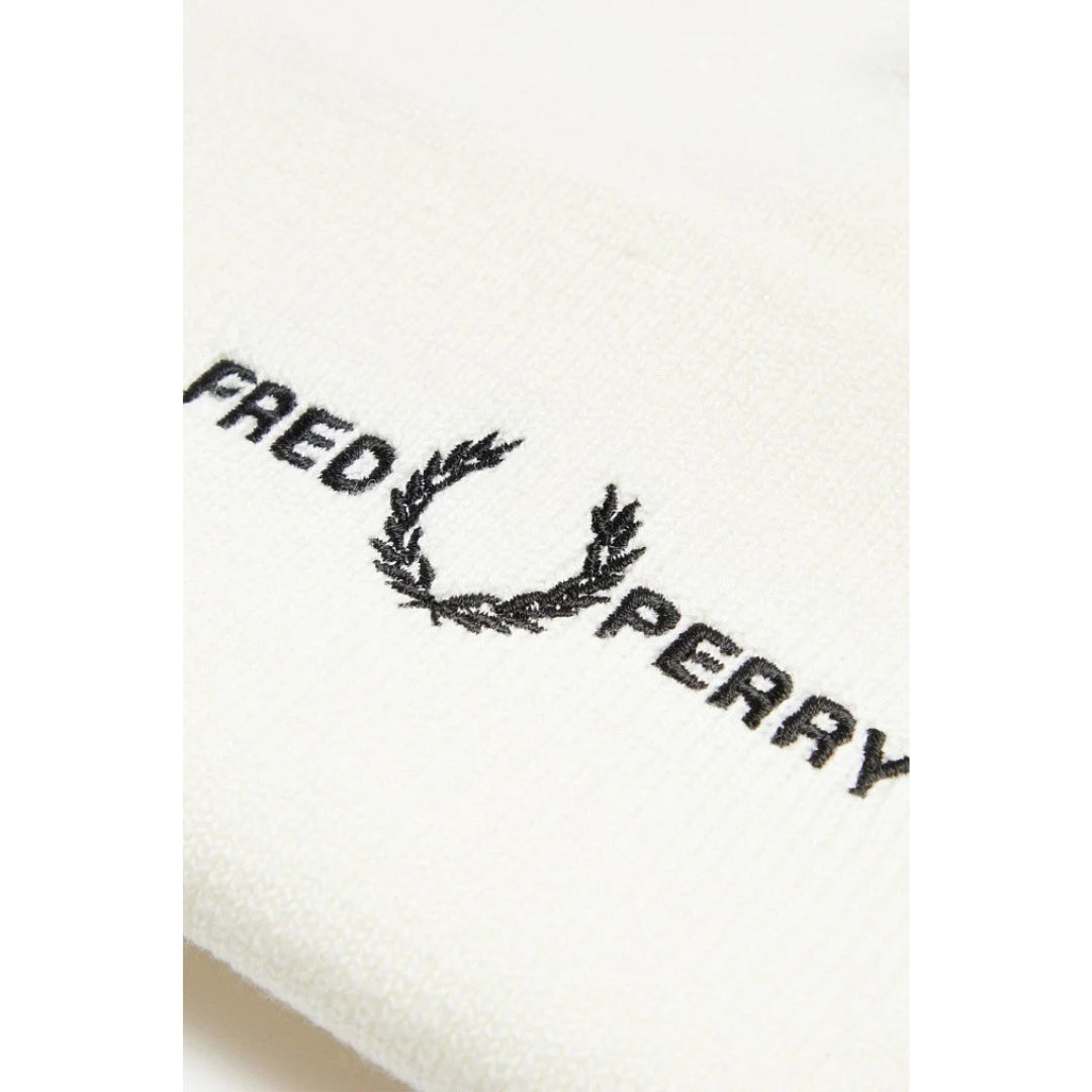 Fred Perry Embroidered Snow White Beanie 1SZ