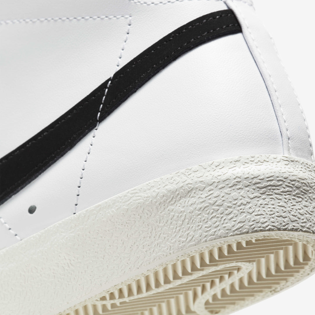 Nike Blazer Mid 77 White Trainers UK 3.5