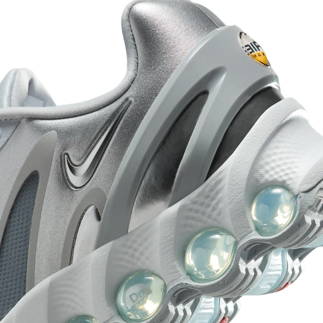 Nike Air Max Dn8 Women's Wolf Grey Metallic Silver Trainers UK 4